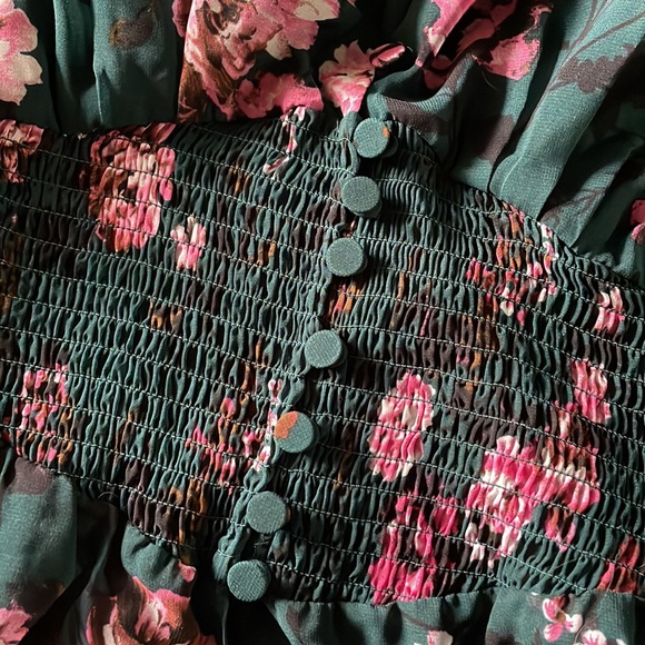 Lini puff sleeve floral smocked blouse - Picture 7 of 11